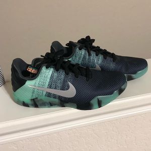 Nike Kobe XI AS shoes